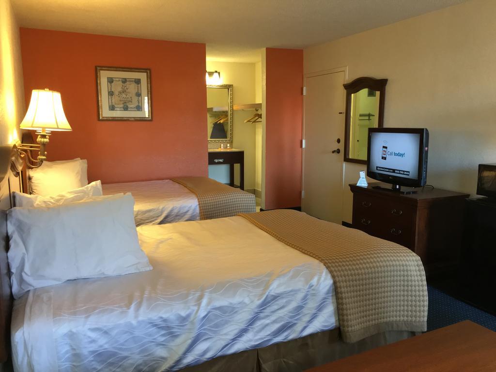 Baymont By Wyndham Rocky Mount I-95 Hotell Eksteriør bilde